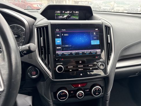 Used 2021 Subaru Impreza 2.0i Limited image 24