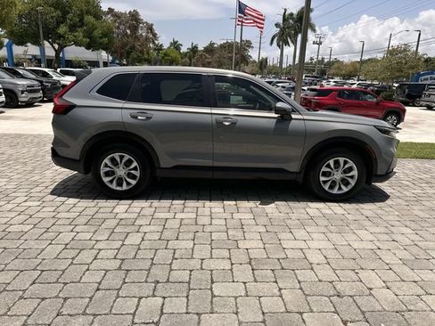Used 2023 Honda CR-V LX image 14