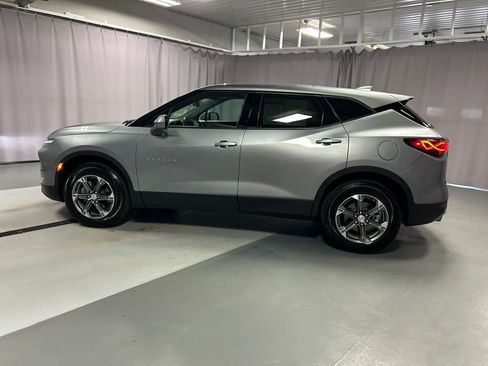 Used 2025 Chevrolet Blazer LT AWD/4WD image 4