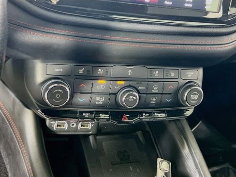 Used 2023 Dodge Durango R/T AWD/4WD image 16