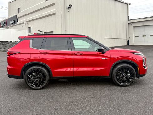 New 2025 Mitsubishi Outlander SEL Black Edition image 8