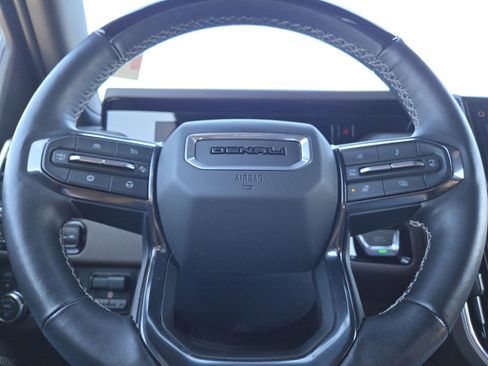 Used 2025 GMC Yukon XL Denali Ultimate image 36