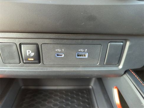 Certified 2025 Nissan Frontier PRO-4X w/ Tow Package image 33