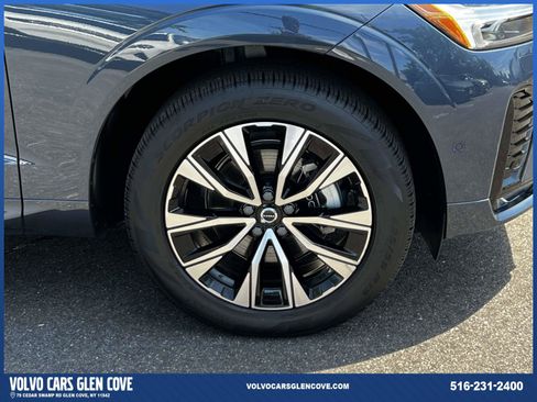 Certified 2024 Volvo XC60 B5 Plus w/ Climate Package AWD/4WD image 7