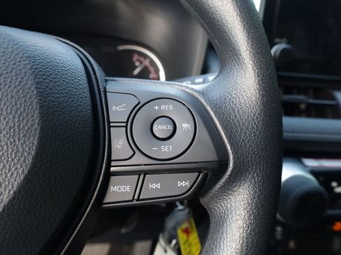 Used 2025 Toyota RAV4 LE image 26