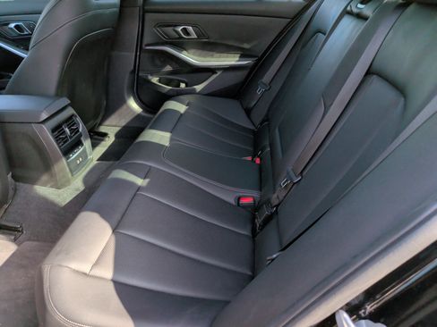 Used 2024 BMW 330i Sedan w/ Convenience Package RWD image 35
