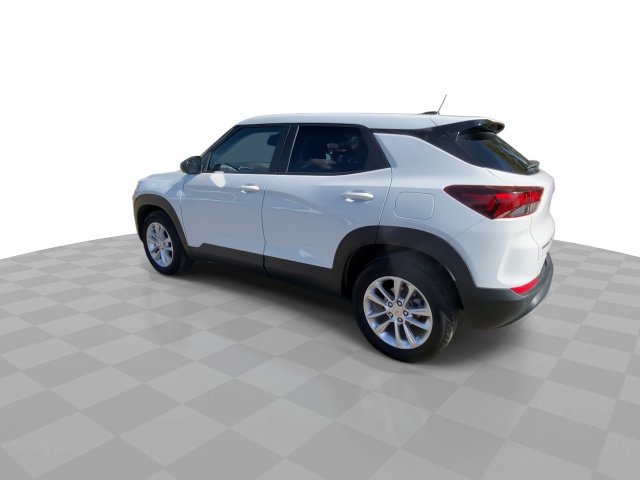 Used 2025 Chevrolet TrailBlazer LS w/ LS Convenience Package FWD image 8