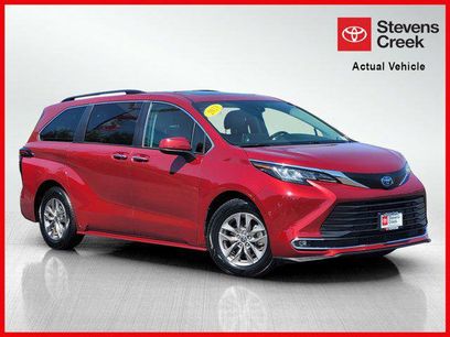 Certified 2023 Toyota Sienna XLE