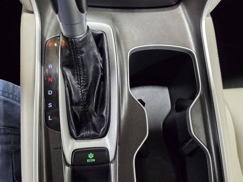 Used 2018 Honda Accord EX-L image 43