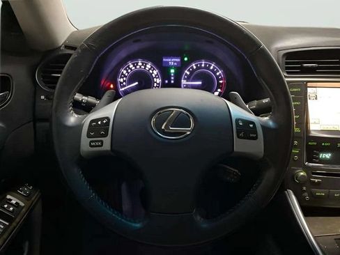 Used 2011 Lexus IS 350C w/ Luxury Pkg RWD image 19