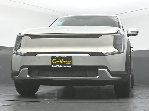 Used 2024 Kia EV9 Light RWD image 51