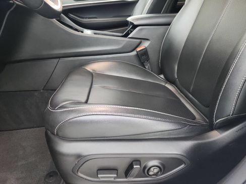 Certified 2023 Jeep Grand Cherokee Limited w/ Luxury Tech Group II AWD/4WD image 22