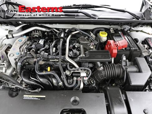 Used 2024 Nissan Sentra SR w/ SR Premium Package FWD image 7