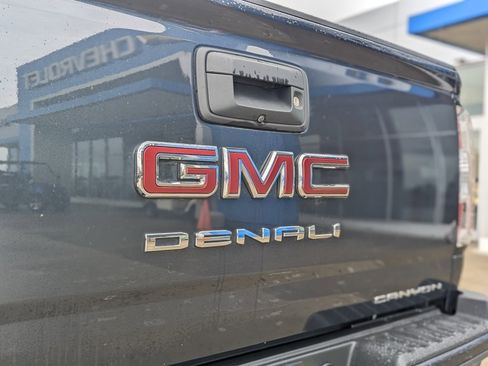 Used 2021 GMC Canyon Denali image 10