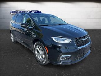 Used 2024 Chrysler Pacifica Limited FWD video 1
