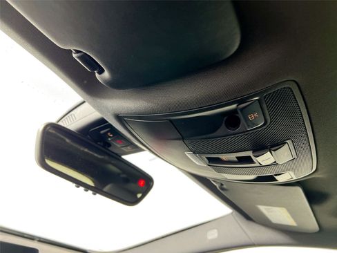 Used 2018 Mercedes-Benz GLA 250 4MATIC image 11