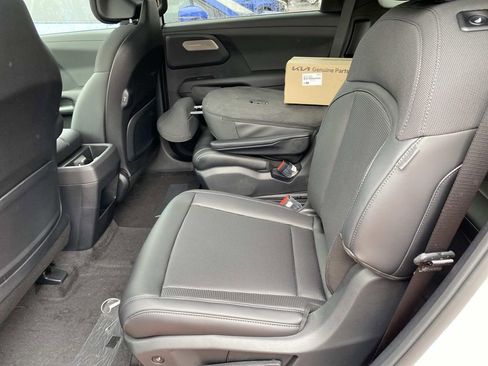 New 2027 Kia Telluride S image 6