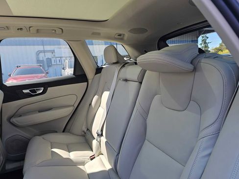 New 2026 Volvo XC60 T8 Ultra w/ Protection Package Premier AWD/4WD image 18