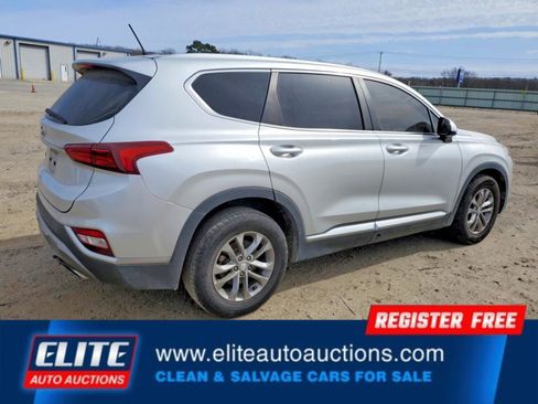 Used 2019 Hyundai Santa Fe SE image 5