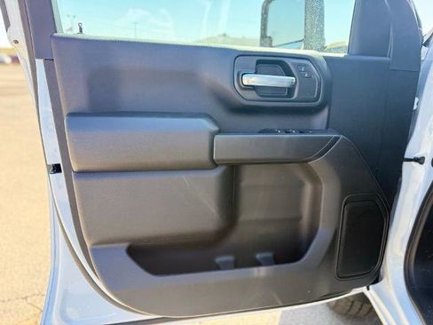 New 2026 GMC Sierra 2500 Pro image 8