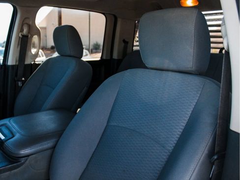 Used 2018 RAM 1500 Express AWD/4WD image 22