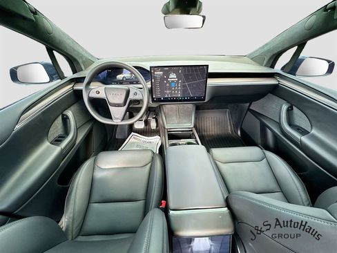 Used 2024 Tesla Model X Base image 28