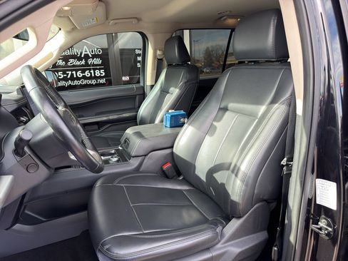 Used 2024 Ford Expedition XLT AWD/4WD image 21