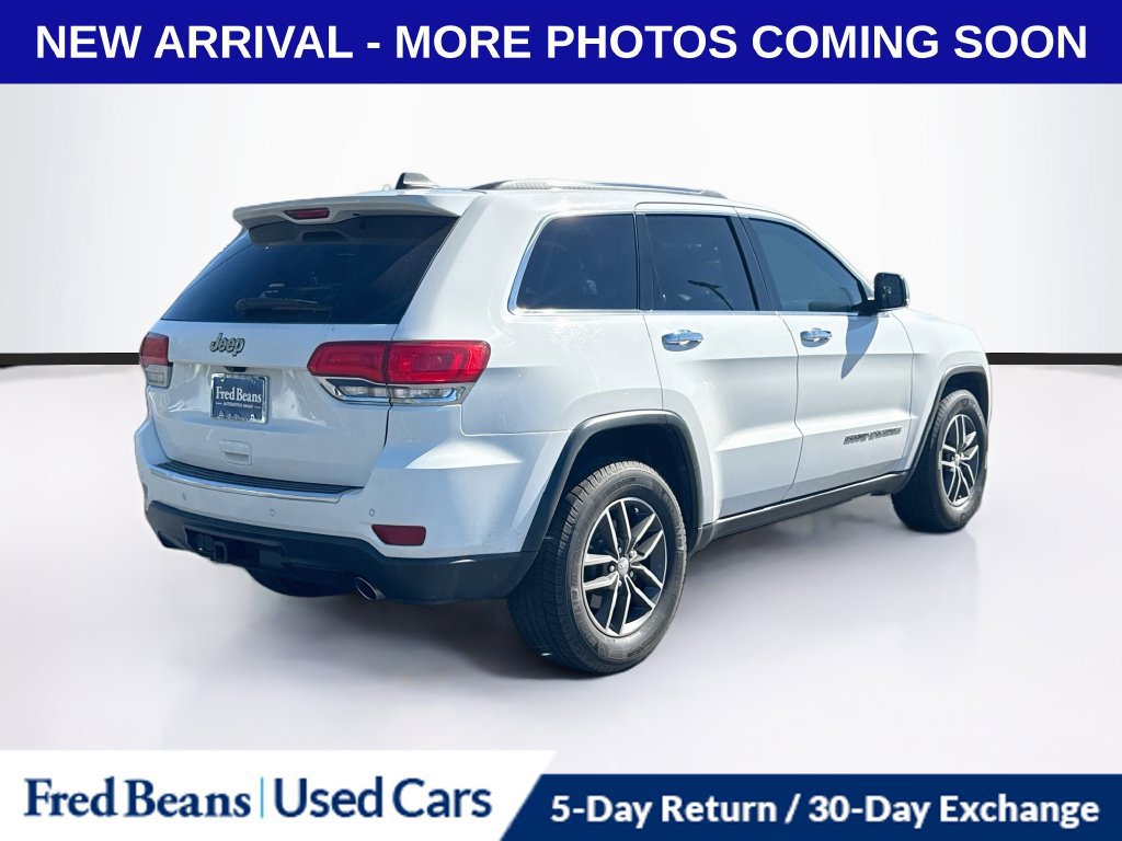Used 2017 Jeep Grand Cherokee Limited AWD/4WD image 7