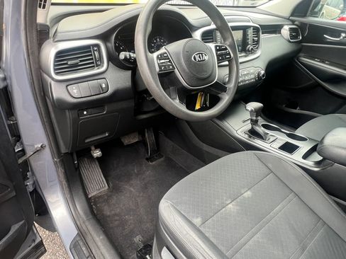 Used 2020 Kia Sorento L image 24