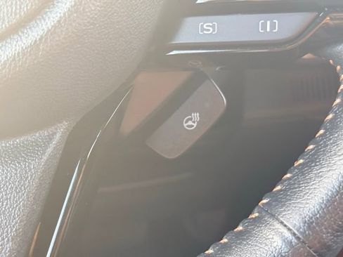 Used 2025 Subaru Forester Touring w/ Popular Package - Touring image 21