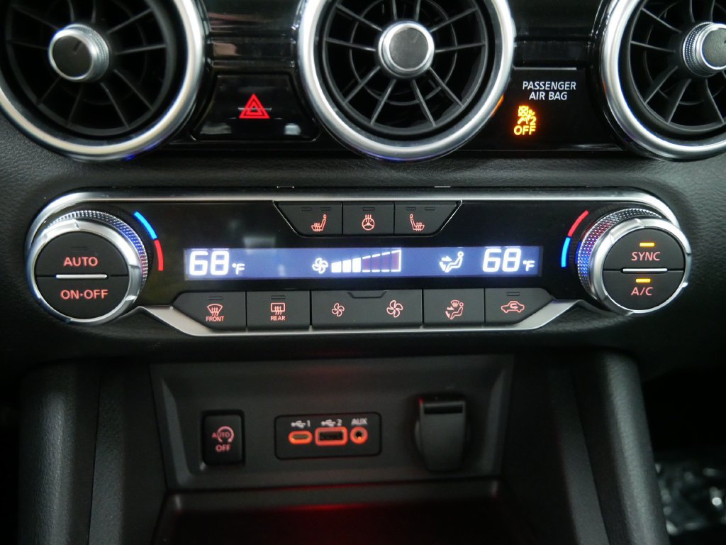 Used 2025 Nissan Sentra SV w/ All-Weather Package FWD image 30