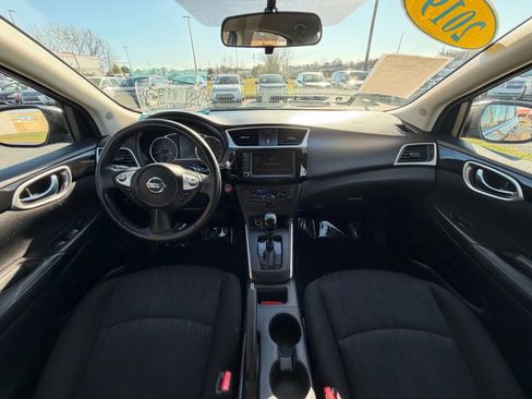 Used 2019 Nissan Sentra SV image 11