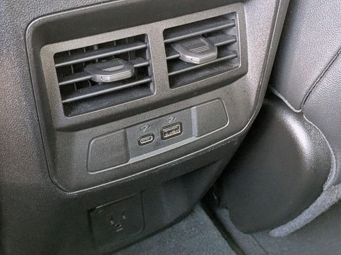Used 2024 GMC Canyon Elevation w/ Elevation Premium Package RWD image 15