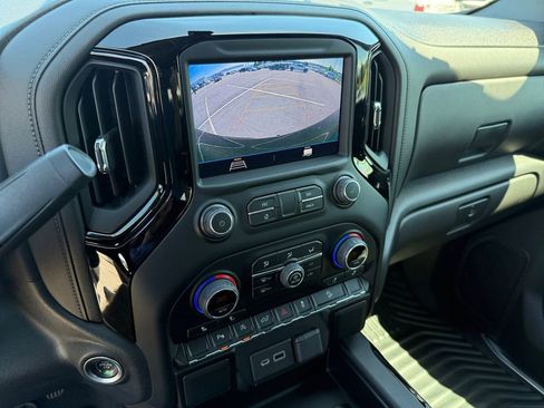 Used 2022 Chevrolet Silverado 1500 RST w/ Safety Package AWD/4WD image 18