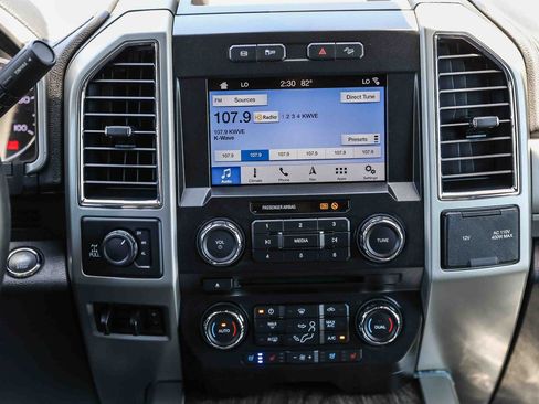 Used 2018 Ford F250 Lariat w/ Lariat Ultimate Package AWD/4WD image 14