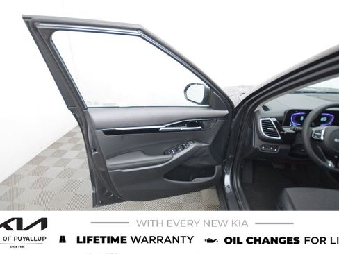 New 2026 Kia Seltos S image 9