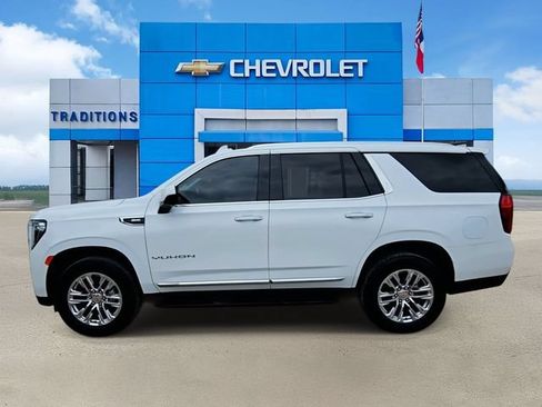 Certified 2023 GMC Yukon SLT RWD image 6