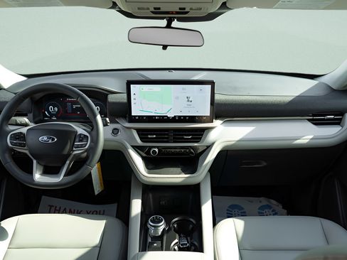 New 2026 Ford Explorer Active w/ Active Comfort Package RWD image 18