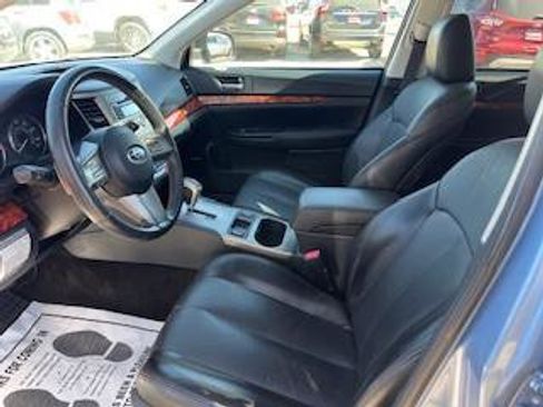 Used 2011 Subaru Outback 2.5i Limited w/ PWR Moonroof Pkg AWD/4WD image 19