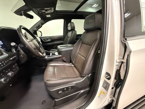 Used 2021 Chevrolet Tahoe High Country w/ Premium Package AWD/4WD image 12