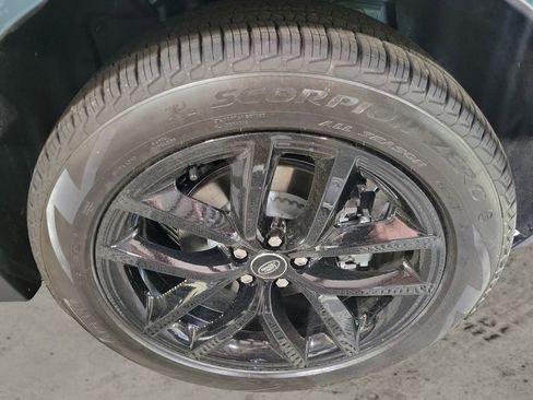 New 2026 Land Rover Range Rover Velar S image 10