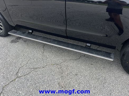 Used 2021 Ford Expedition Limited RWD image 32