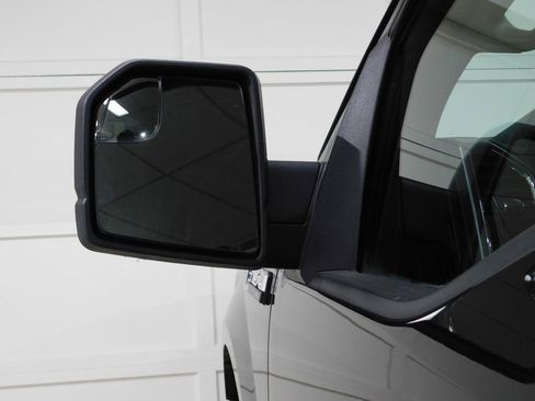 Used 2015 Ford F150 XLT image 31