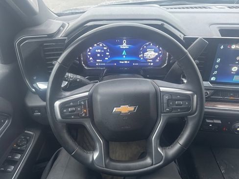 Used 2024 Chevrolet Silverado 1500 LT w/ Z71 Off-Road Package image 11