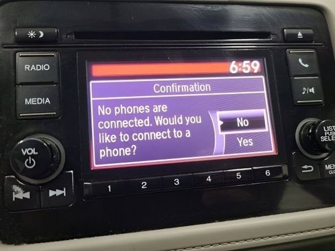 Certified 2021 Honda HR-V LX image 5