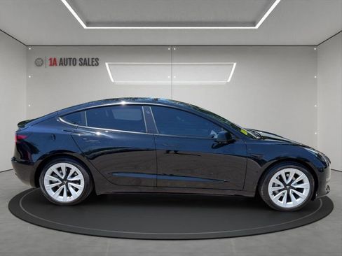 Used 2022 Tesla Model 3 Long Range AWD/4WD image 6