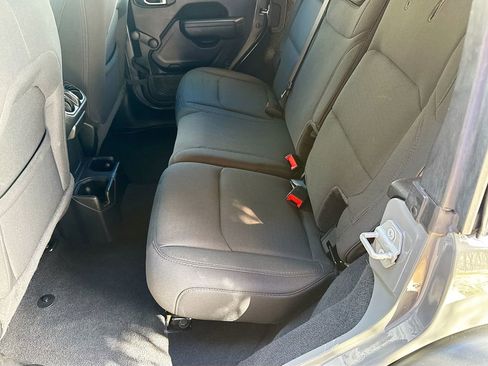 Used 2021 Jeep Wrangler Unlimited Willys image 29