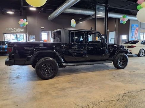 Certified 2022 Jeep Gladiator Sport image 9