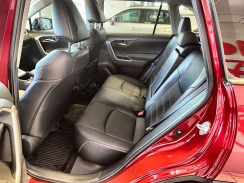 Used 2024 Toyota RAV4 XLE Premium FWD image 23