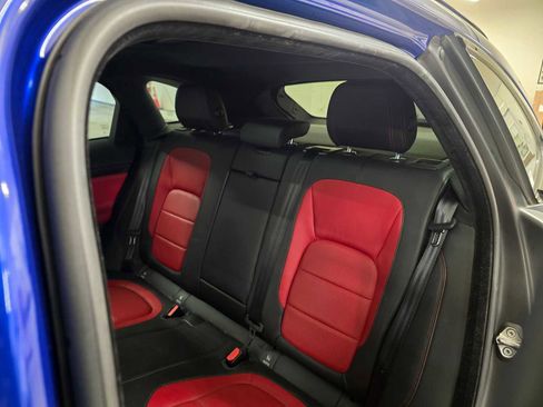 Used 2018 Jaguar F-PACE R-Sport image 20